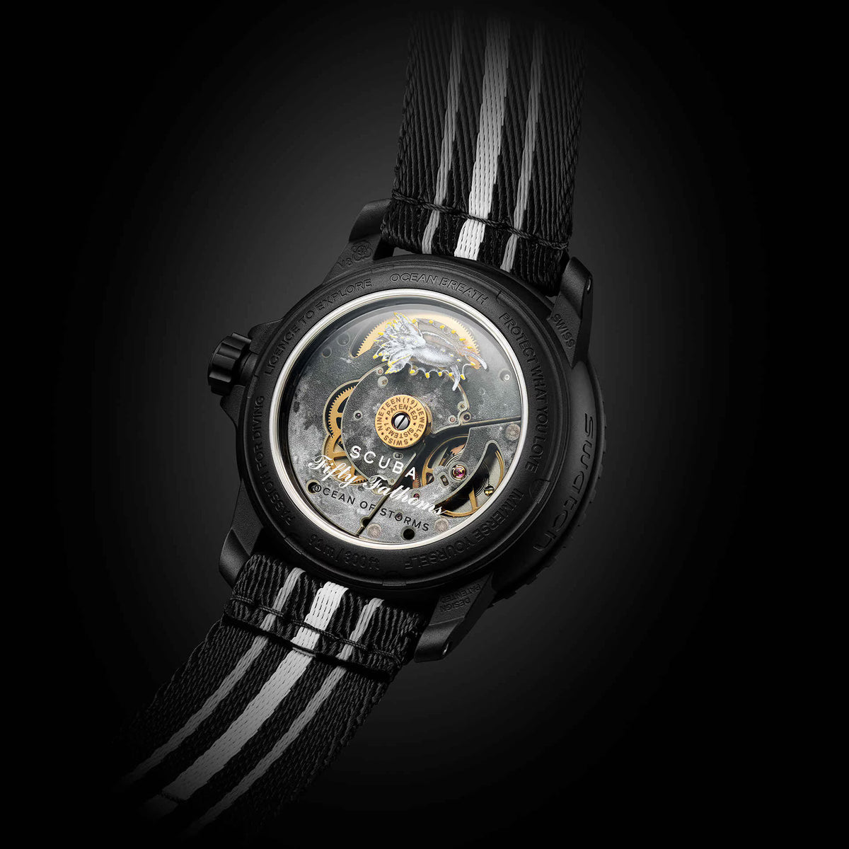 Salam Luxury SO35B400 transparent exhibition caseback displaying internal movement