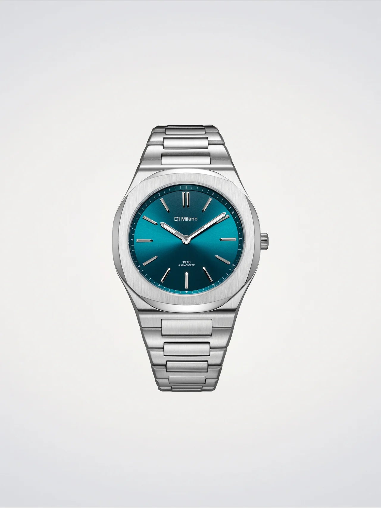 salam Luxury d1 milano watch with white background
