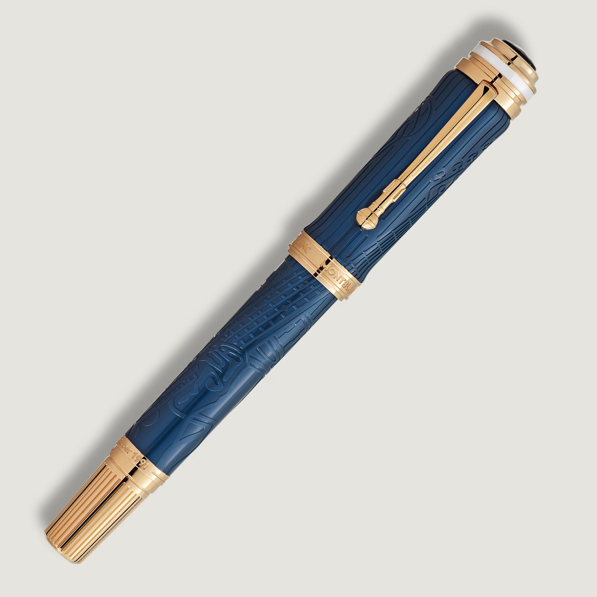 Elegant Montblanc Great Characters Queen Victoria luxury pen with cap on, curated by Salam Luxury.